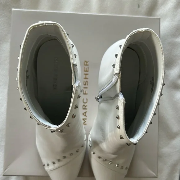Marc Fisher Riva Dress Booties NIB - Picture 3 of 6